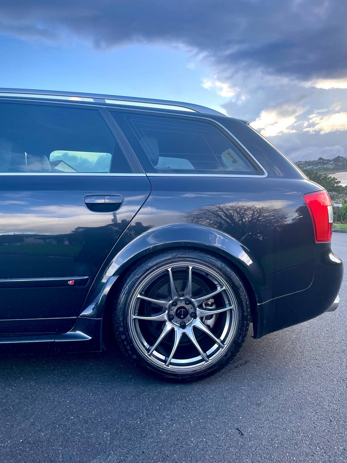 VORS TR4 Alloy Wheels Hyper Black 18 X 9.5 38P to suit Audi