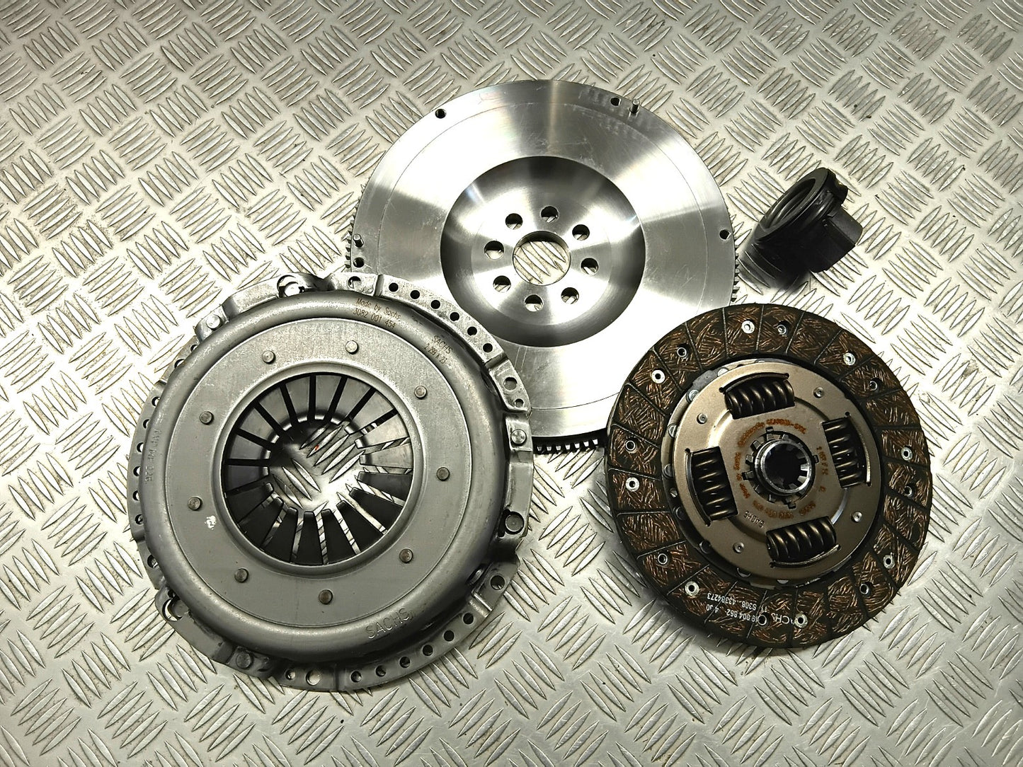 BMW M20 M42 M44 SACHS AND LUK CLUTCH KITS & FLYWHEELS