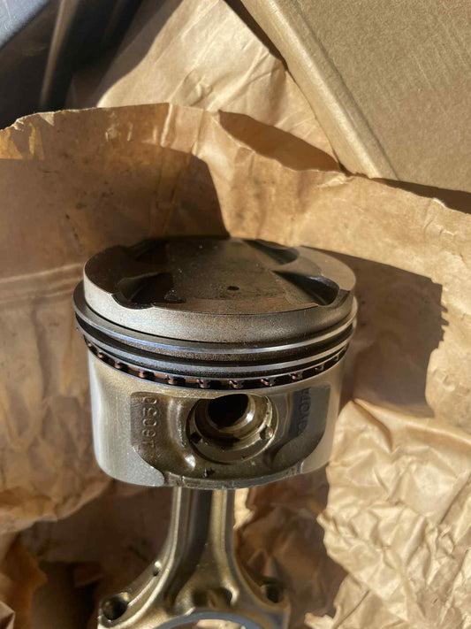 2JZ-GTE Factory Pistons